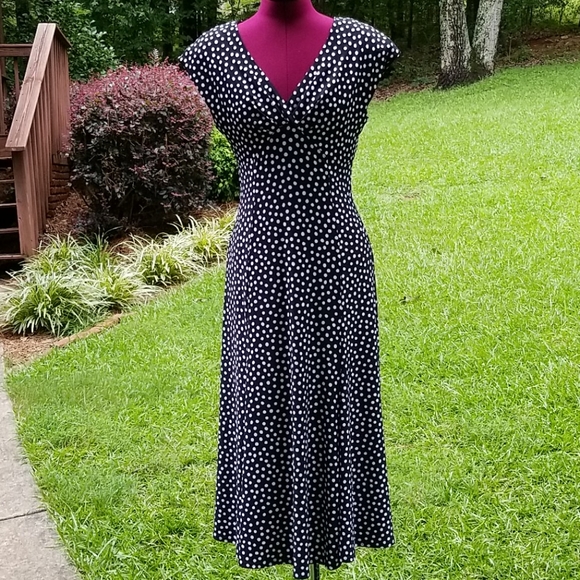 Jones Wear Dresses & Skirts - EUC Jones Wear Dress